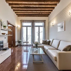 https://ca-del-monastero-1.hotelinveneto.com